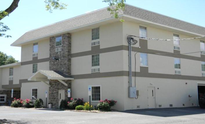 Gamble Farm Inn And Suites Jersey Shore Εξωτερικό φωτογραφία